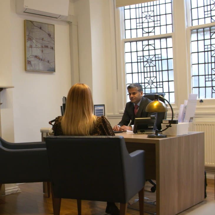 dr-sayan-sen-patient-journey-consultation